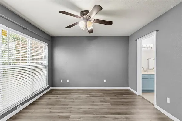 $194,990 | 2535 Wedglea Drive, Unit 224, Dallas, TX 75211