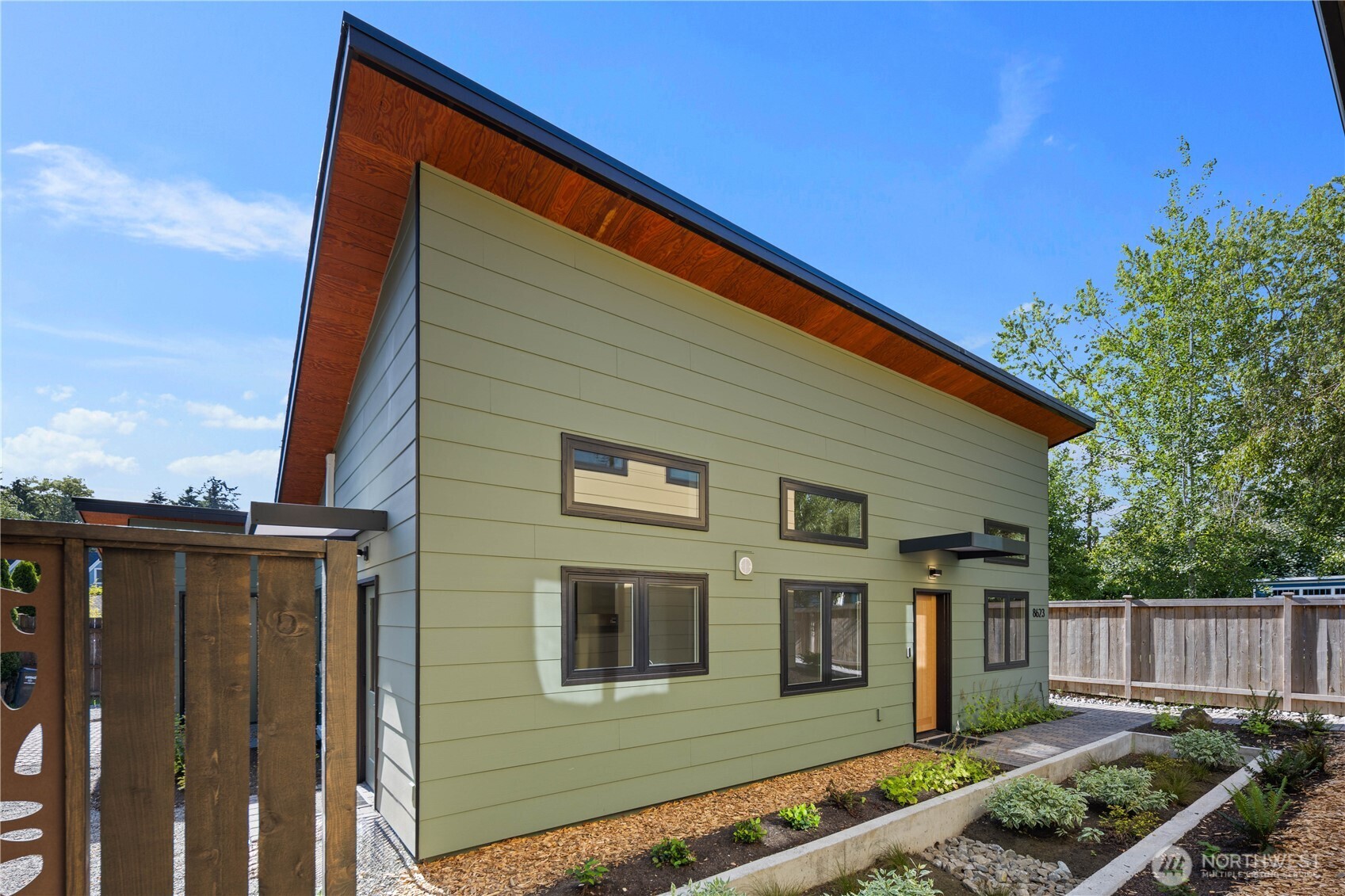 8623 30th Avenue Southwest Seattle, WA 98126 - Photo 14 of 24