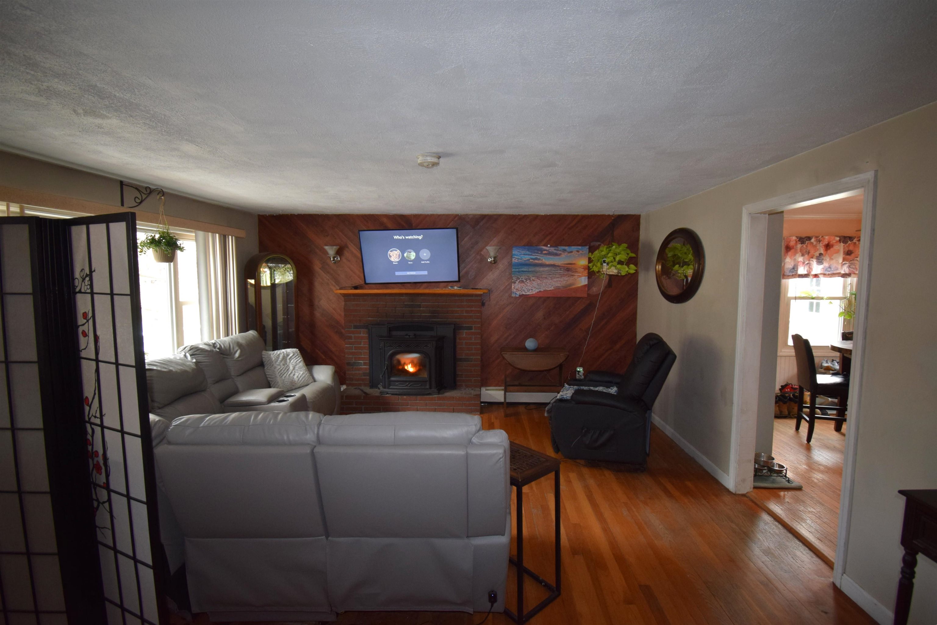4 Independence Avenue Kingston, NH 03848 - Photo 6 of 43