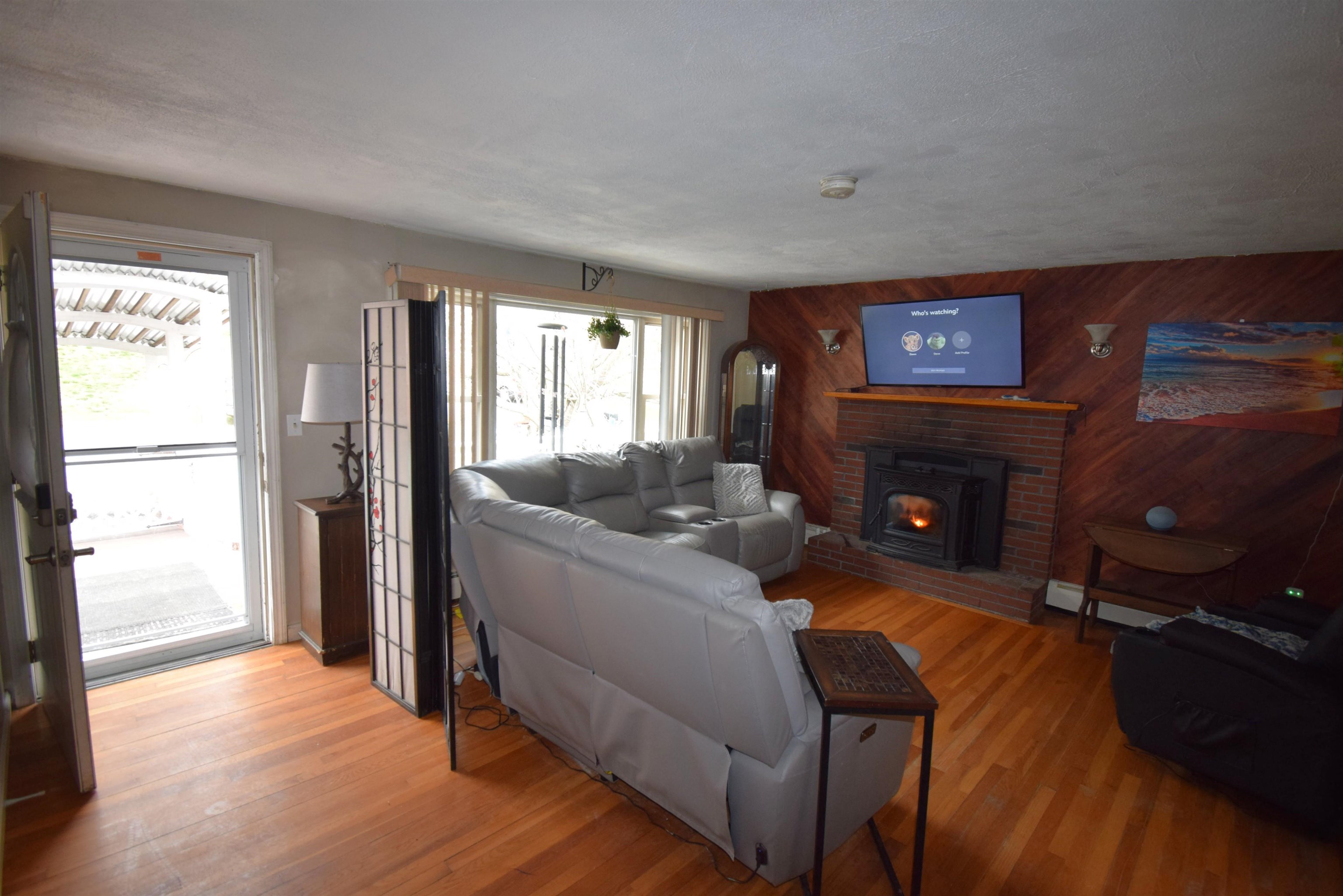 4 Independence Avenue Kingston, NH 03848 - Photo 7 of 43
