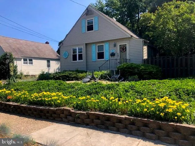 $345,000 | 425 Stiles Avenue, Maple Shade, NJ 08052