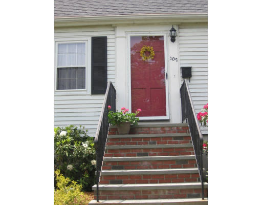107 Running Brook Road Boston, MA 02132 - Photo 2 of 11 Gallery Image 2