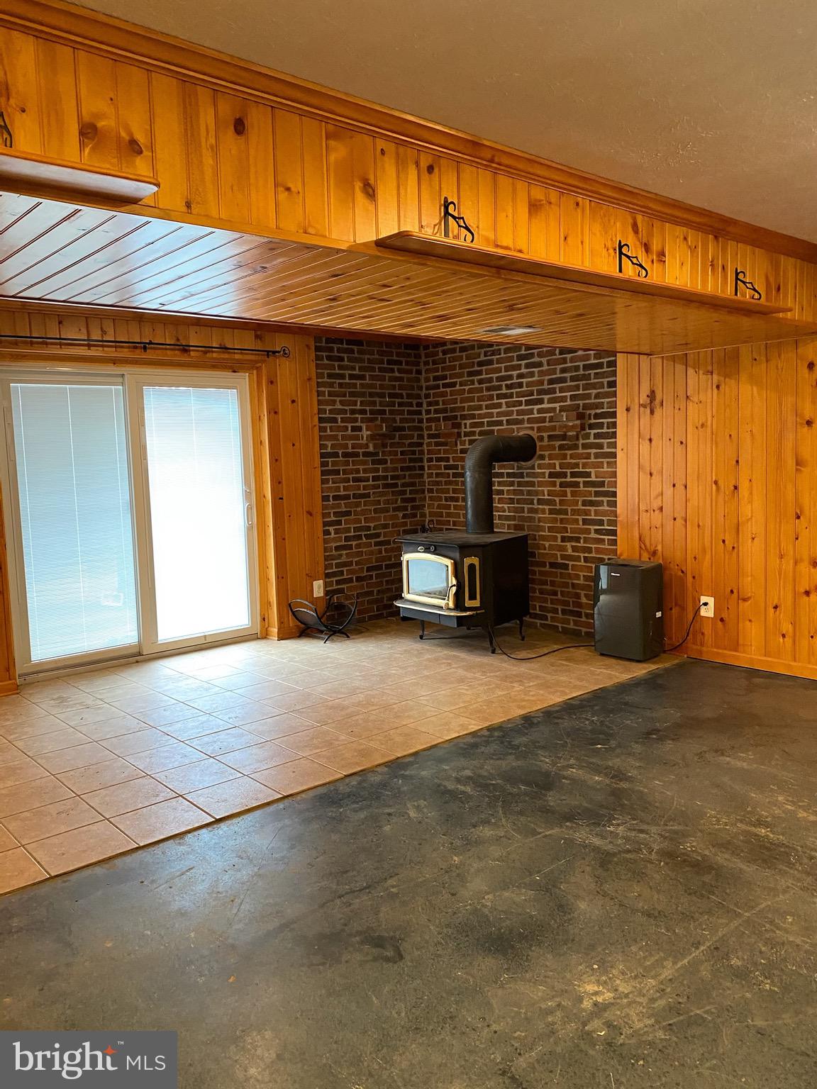 1065 Laurel Grove Road Winchester, VA 22602 - Photo 16 of 29 Gallery Image 16