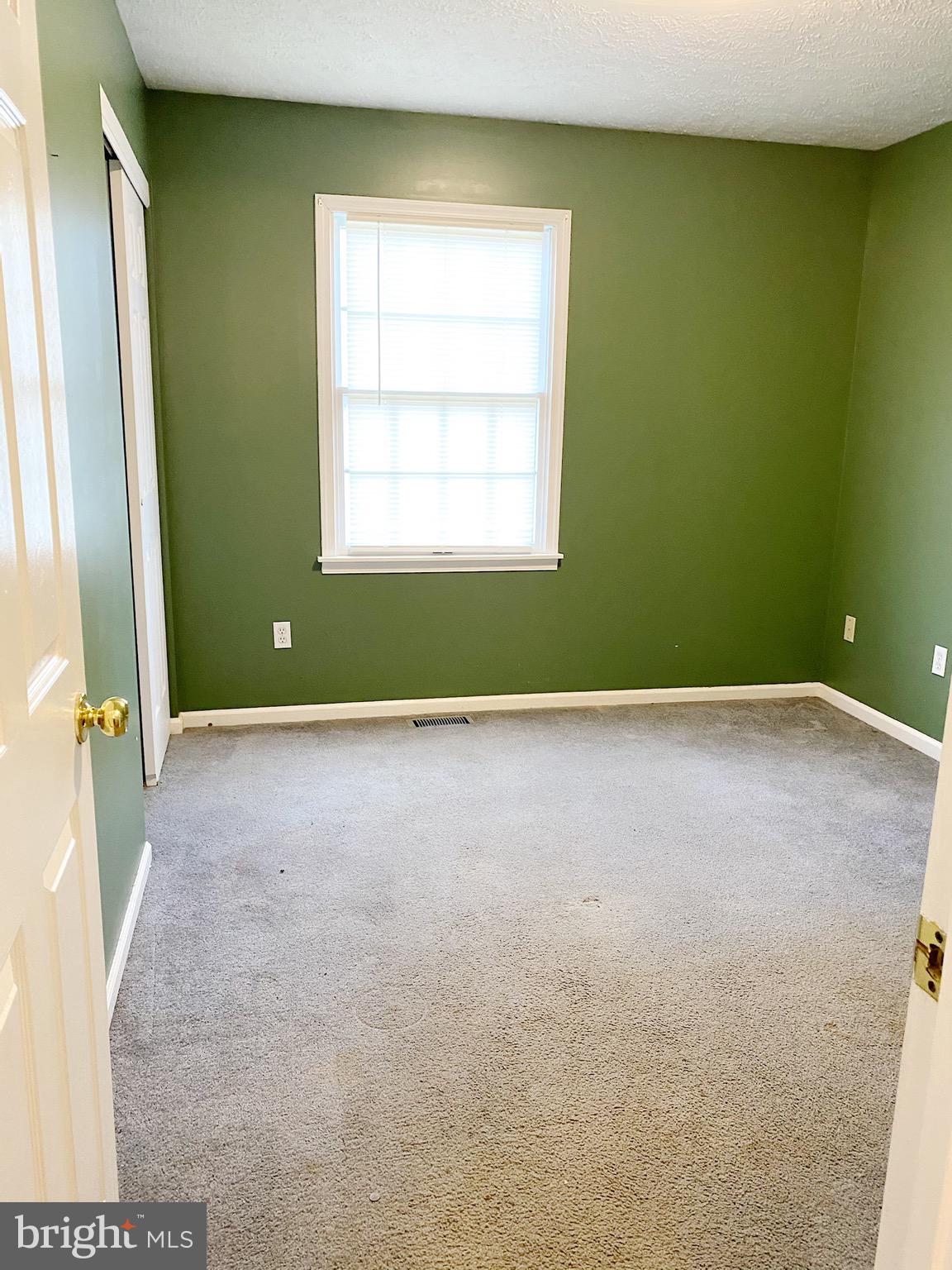 1065 Laurel Grove Road Winchester, VA 22602 - Photo 9 of 29 Gallery Image 9