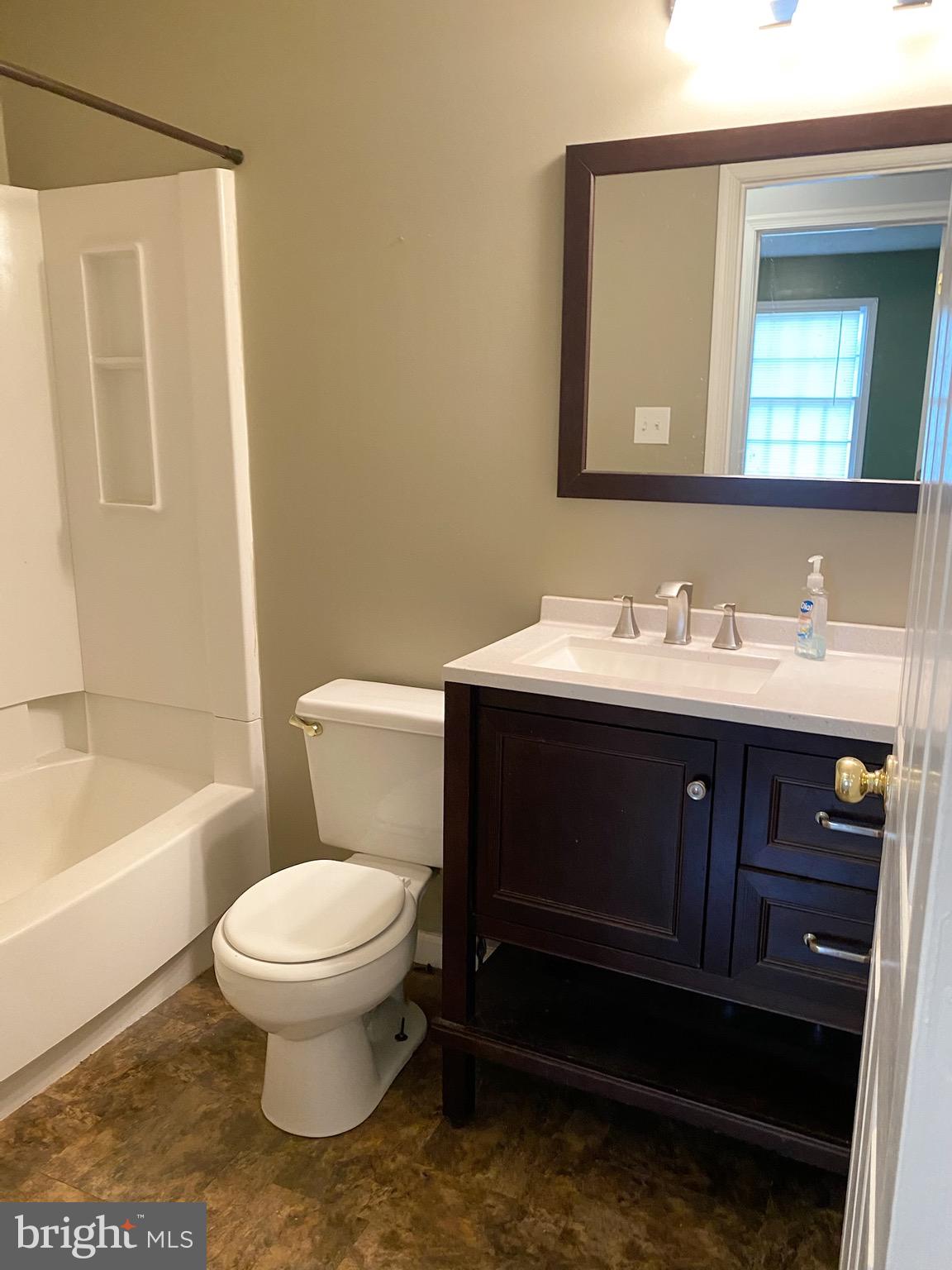 1065 Laurel Grove Road Winchester, VA 22602 - Photo 10 of 29 Gallery Image 10