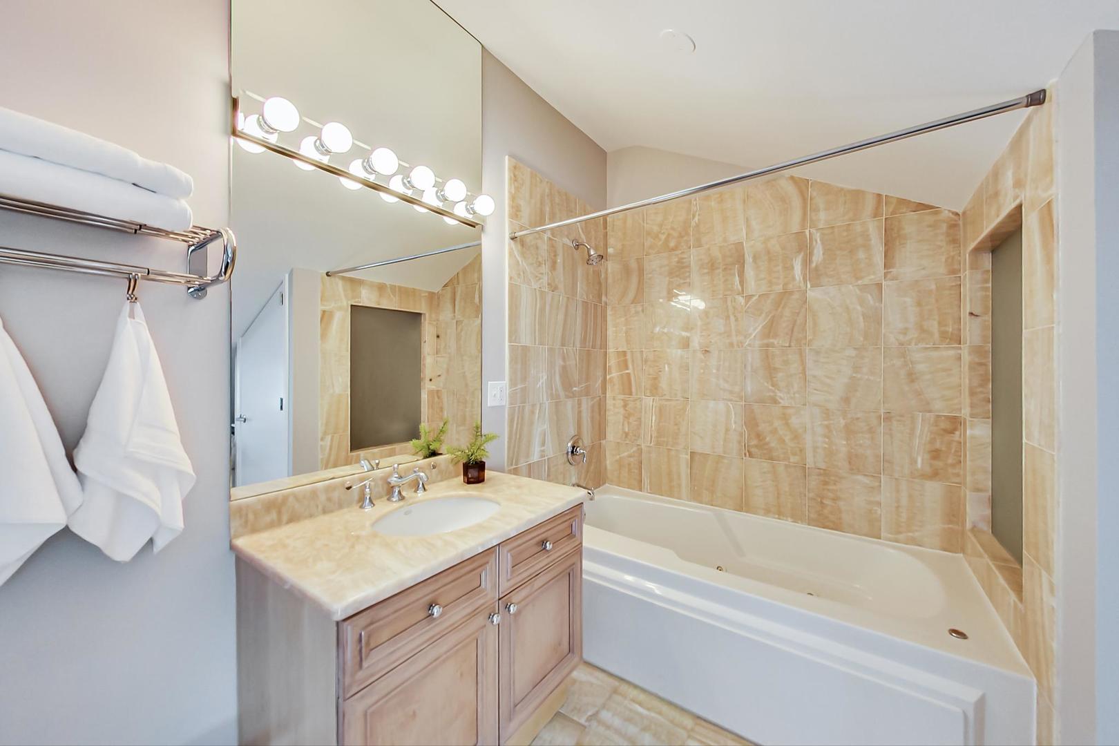 1300 West Monroe Street Chicago, IL 60607 - Photo 21 of 27