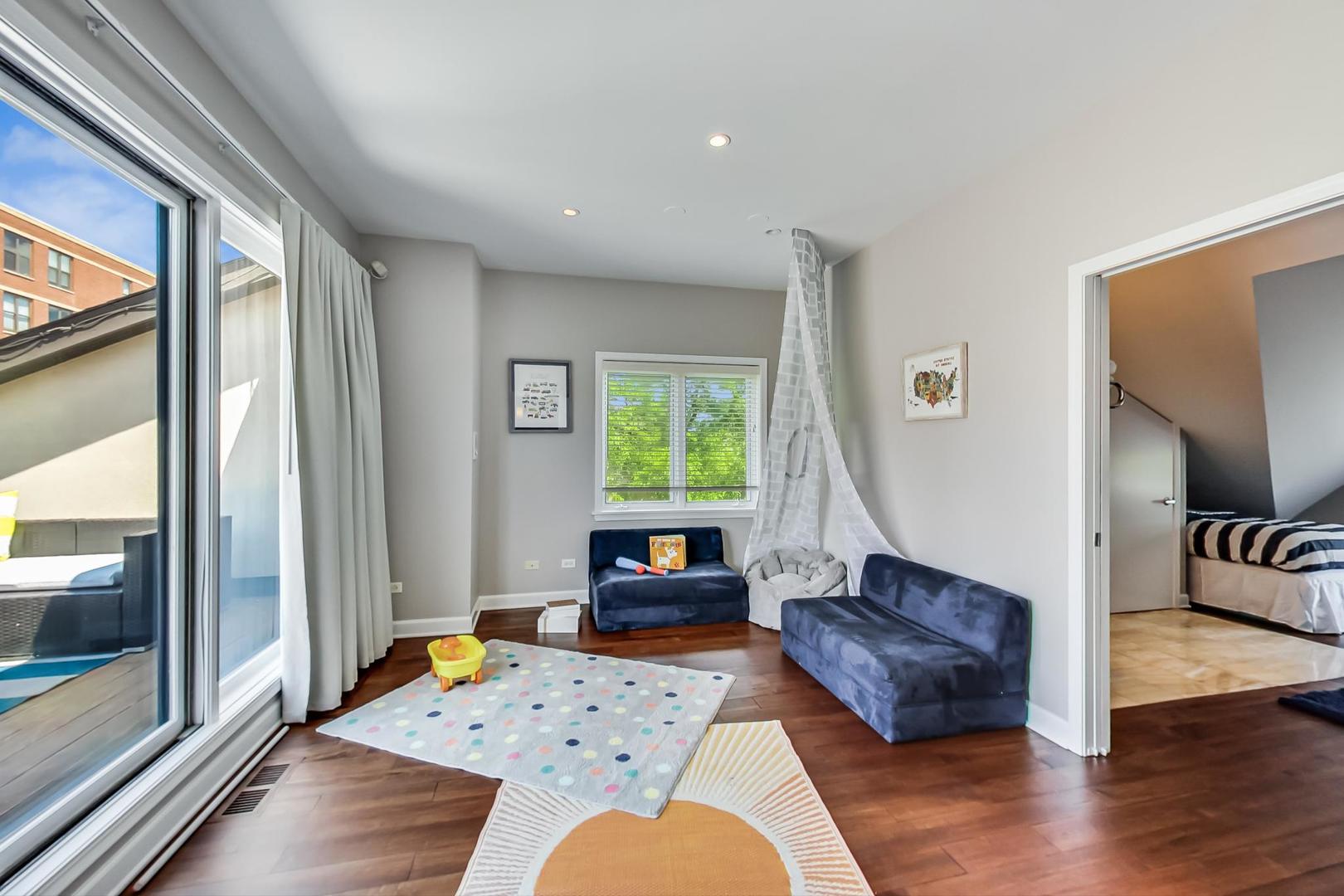 1300 West Monroe Street Chicago, IL 60607 - Photo 22 of 27