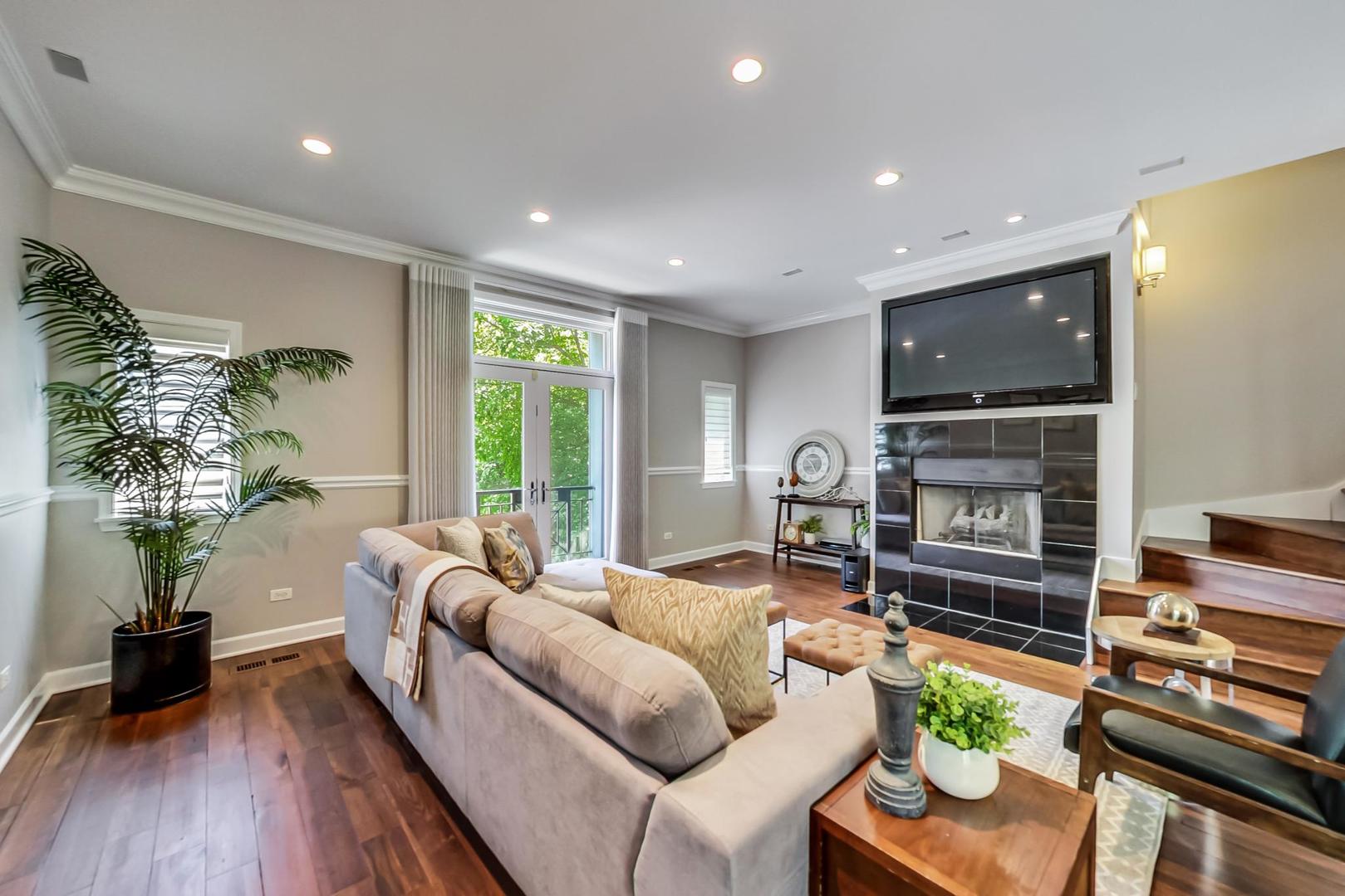 1300 West Monroe Street Chicago, IL 60607 - Photo 4 of 27