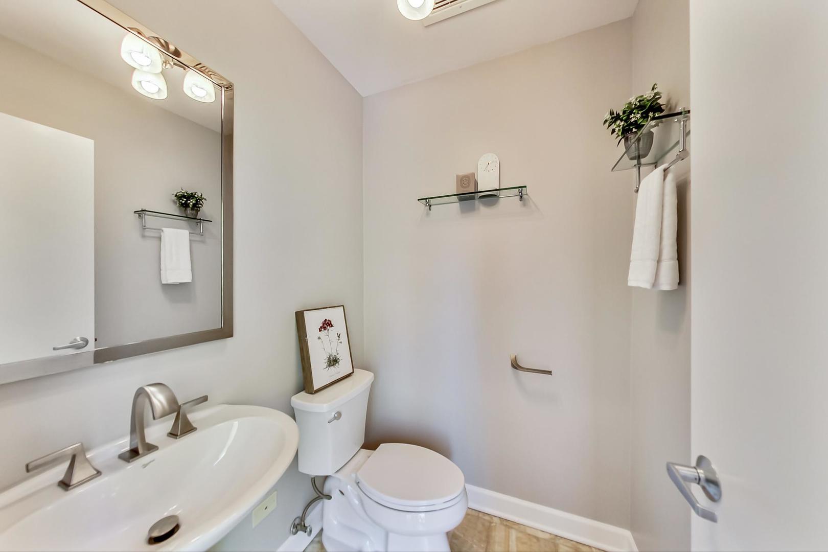 1300 West Monroe Street Chicago, IL 60607 - Photo 10 of 27