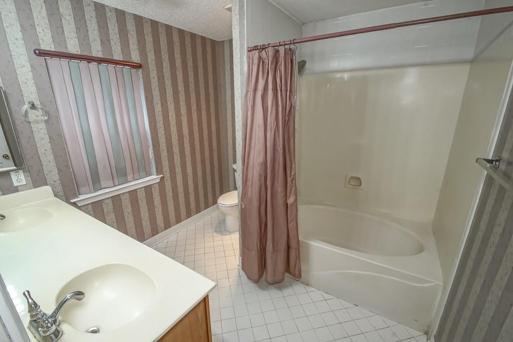 2404 Rue St Honore Gretna, LA 70056 - Photo 21 of 42