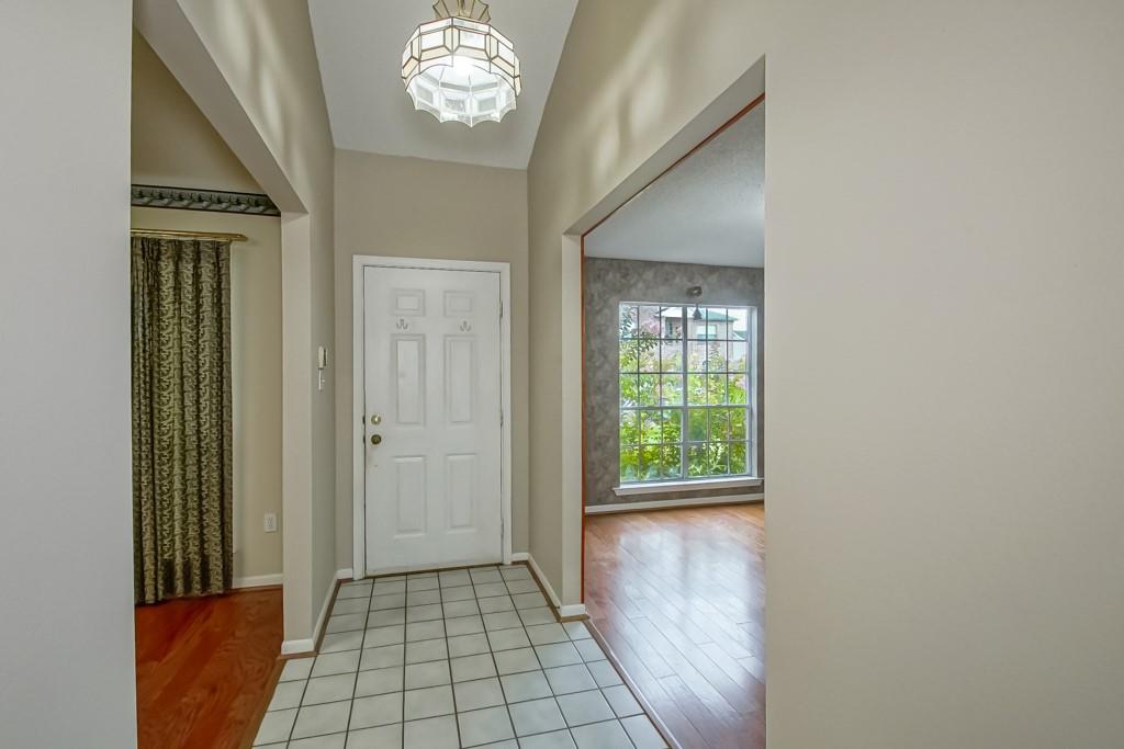 2404 Rue St Honore Gretna, LA 70056 - Photo 3 of 42