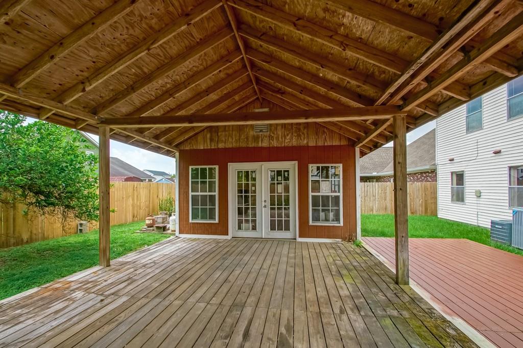 2404 Rue St Honore Gretna, LA 70056 - Photo 33 of 42