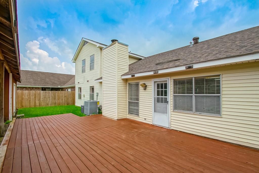 2404 Rue St Honore Gretna, LA 70056 - Photo 35 of 42