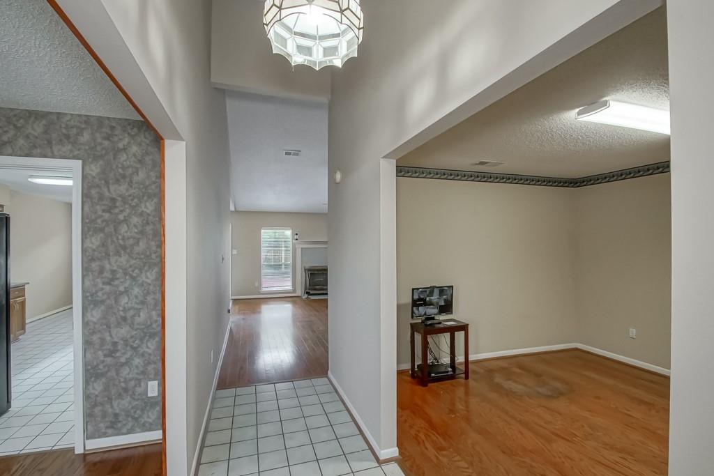 2404 Rue St Honore Gretna, LA 70056 - Photo 4 of 42