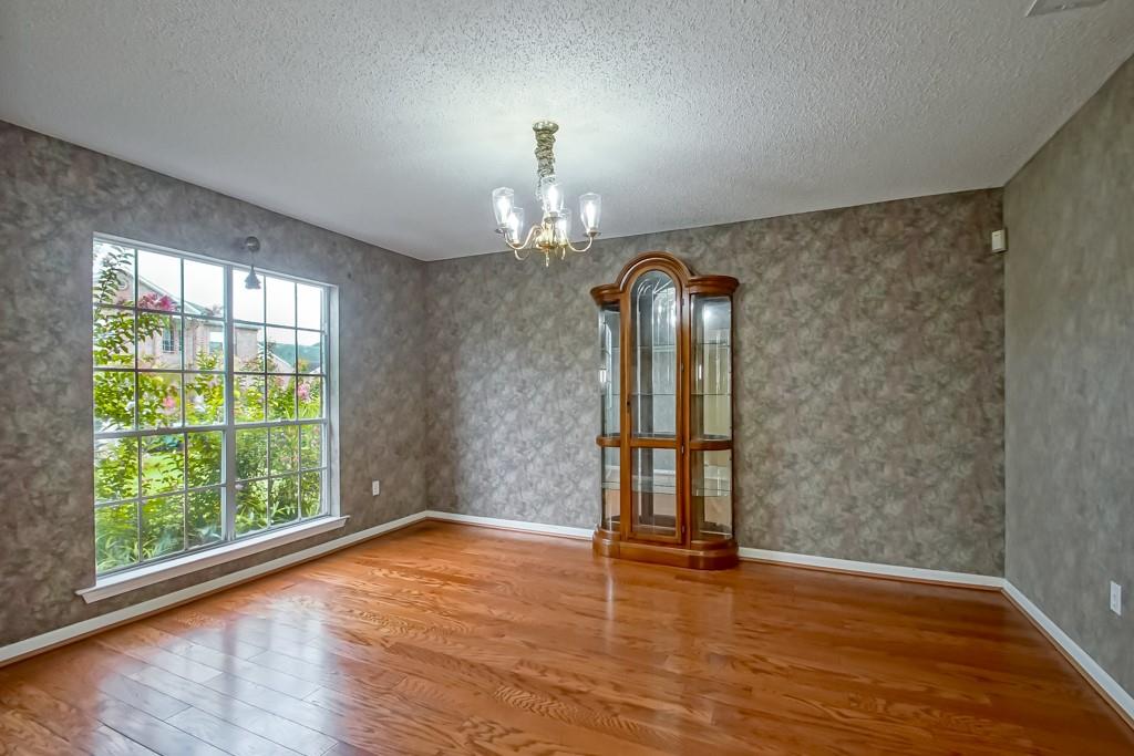 2404 Rue St Honore Gretna, LA 70056 - Photo 5 of 42