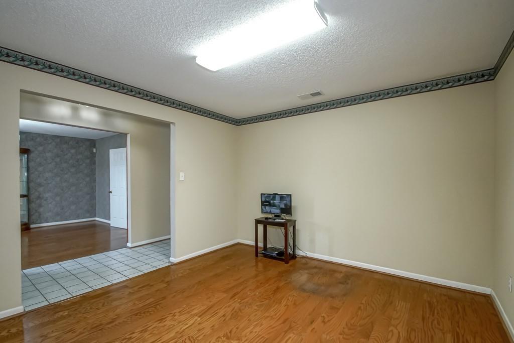 2404 Rue St Honore Gretna, LA 70056 - Photo 7 of 42