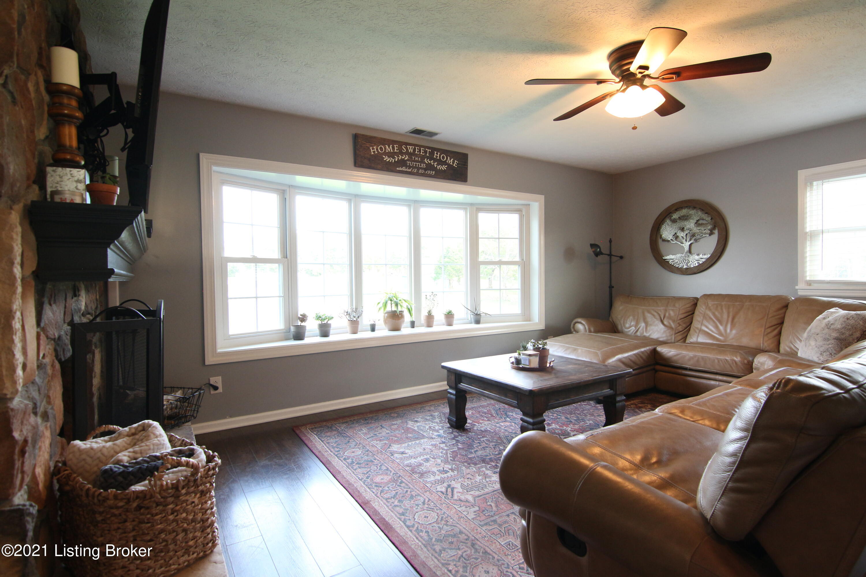 4610 Hopewell Road Louisville, KY 40299 - Photo 12 of 53 015