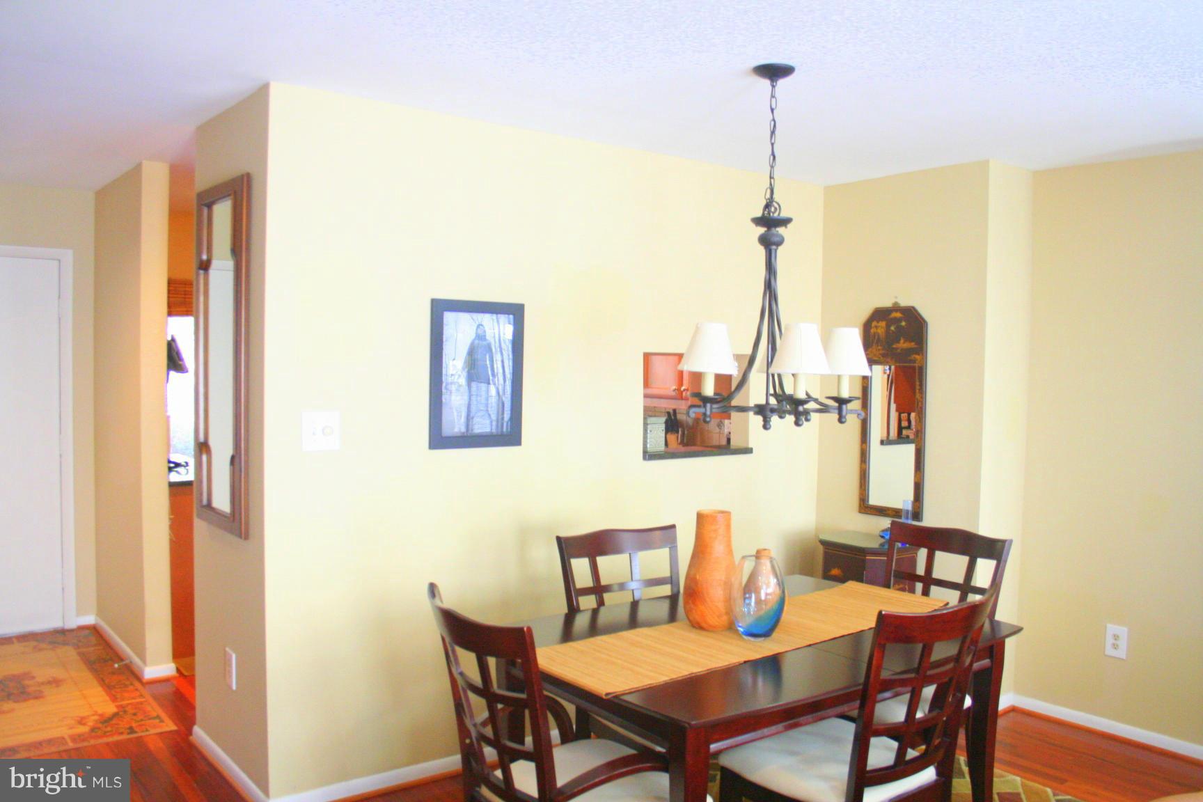 2253 Chestnut Burr Court Reston, VA 20191 - Photo 5 of 17 Dining Room