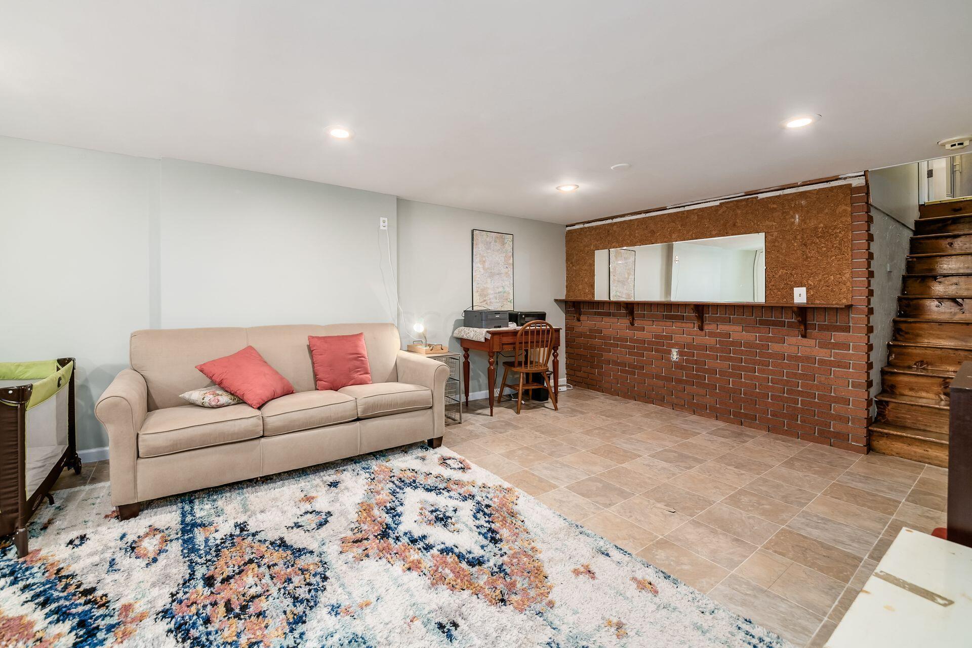 2431 Dover Road Columbus, OH 43209 - Photo 29 of 29 033_ Rec Room