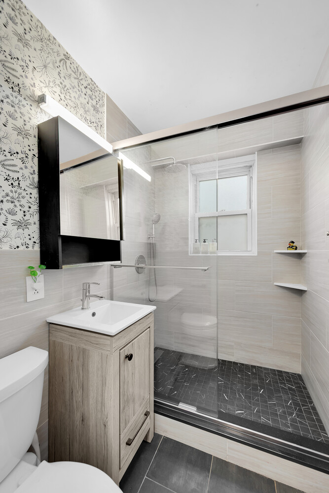 166 East 35th Street, Unit 12E Manhattan, NY 10016 - Photo 5 of 6