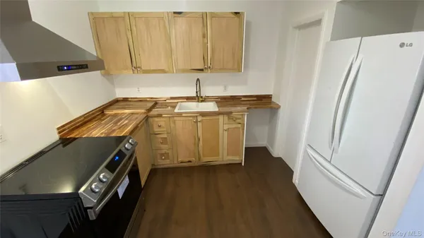 $1,350 | 102 Sullivan Street, Unit 1, Wurtsboro, NY 12790