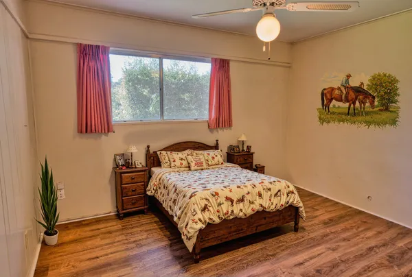 $270,000 | 10 Palm Place, Angleton, TX 77515