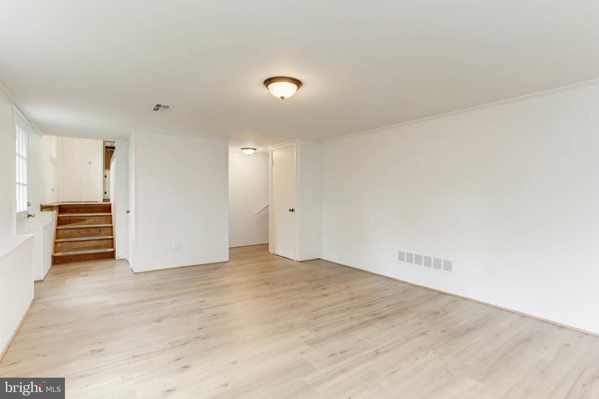 320 Gailridge Road Lutherville-Timonium, MD 21093 - Photo 23 of 48 Family Room