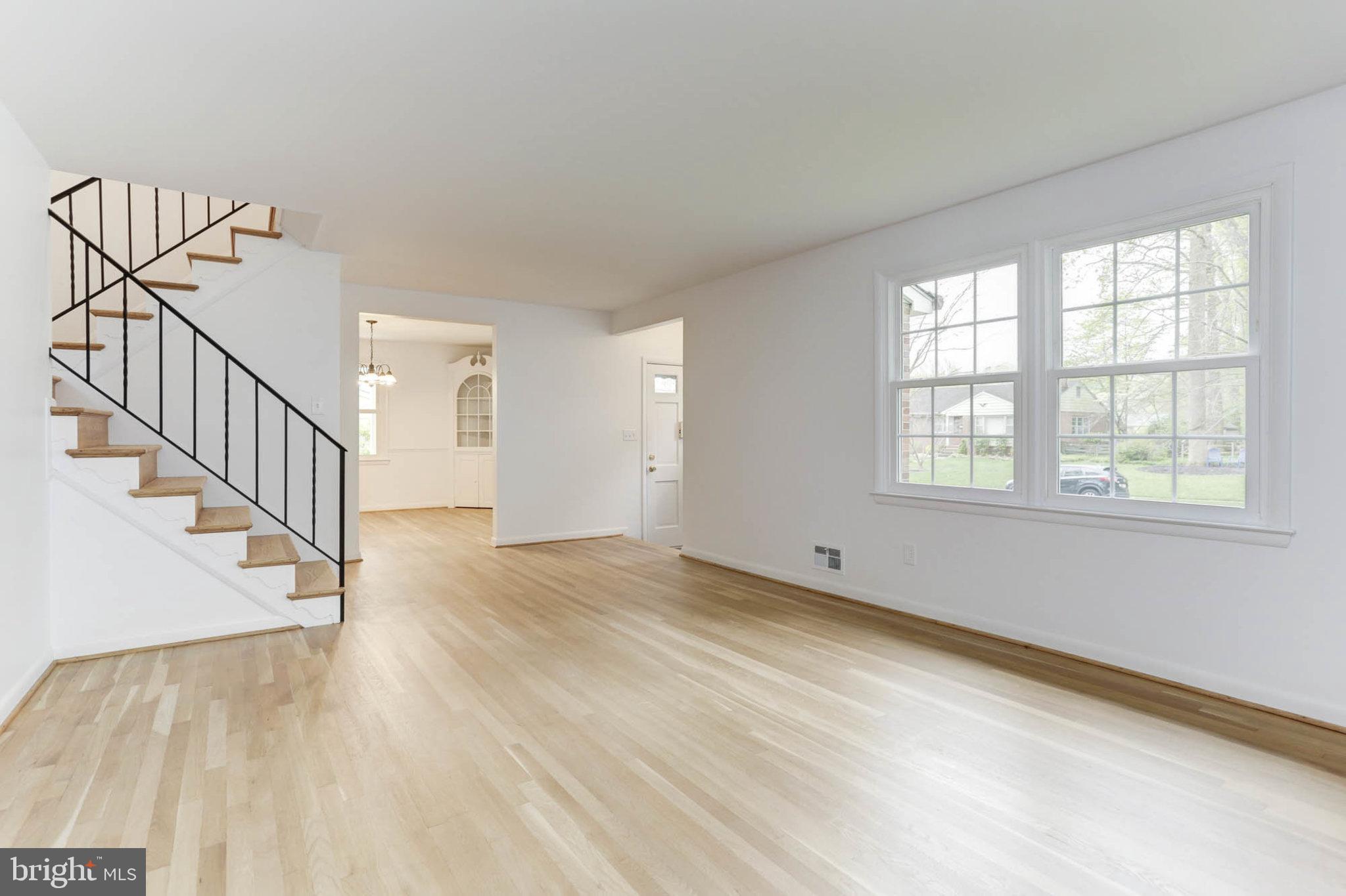 320 Gailridge Road Lutherville-Timonium, MD 21093 - Photo 9 of 48 Living Room to Dining Room