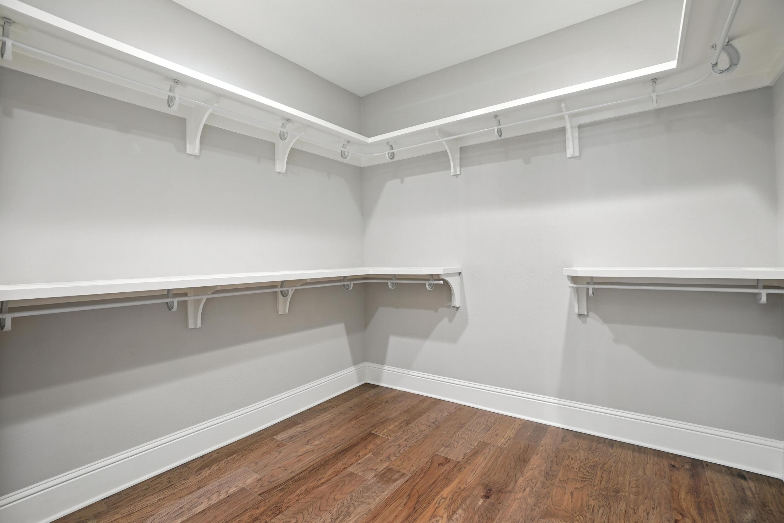 396 Revana Way Freeport, FL 32439 - Photo 31 of 68 a view of an empty walk in closet