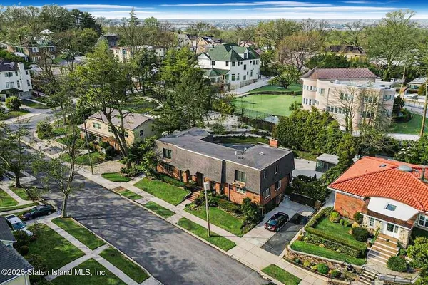 $1,519,999 | 15 Herkimer Street | Silver Lake