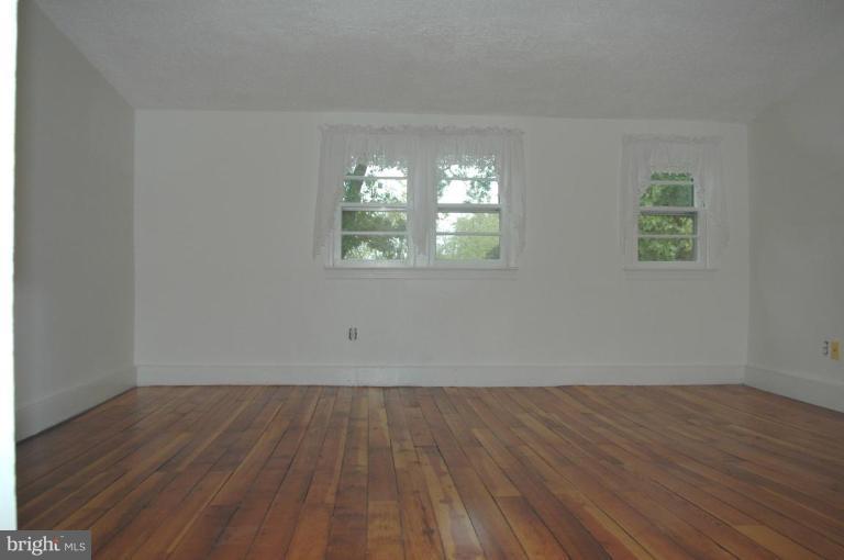 5308 Germantown Road Midland, VA 22728 - Photo 14 of 22 Master Bedroom
