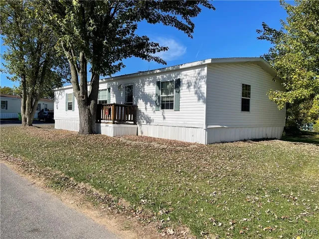 $65,000 | 2800 Landsend Lane, Liverpool, NY 13090