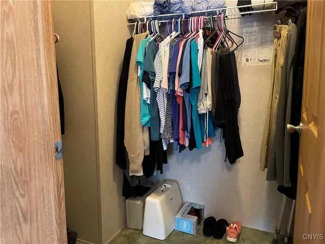 $65,000 | 2800 Landsend Lane, Liverpool, NY 13090