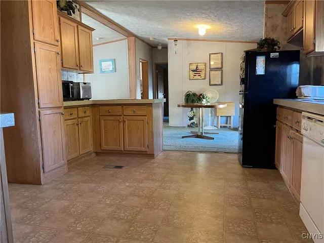 $65,000 | 2800 Landsend Lane, Liverpool, NY 13090