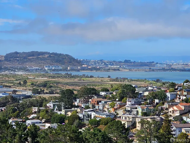 $2,688,000 | 879-883 Humboldt Road, Brisbane, CA 94005