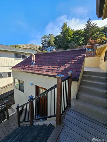 $2,688,000 | 879-883 Humboldt Road, Brisbane, CA 94005