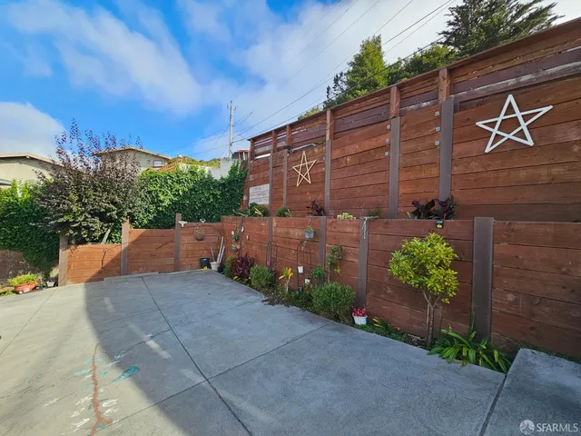 $2,688,000 | 879-883 Humboldt Road, Brisbane, CA 94005