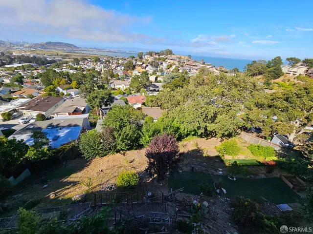 $2,688,000 | 879-883 Humboldt Road, Brisbane, CA 94005