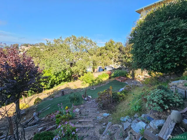 $2,688,000 | 879-883 Humboldt Road, Brisbane, CA 94005