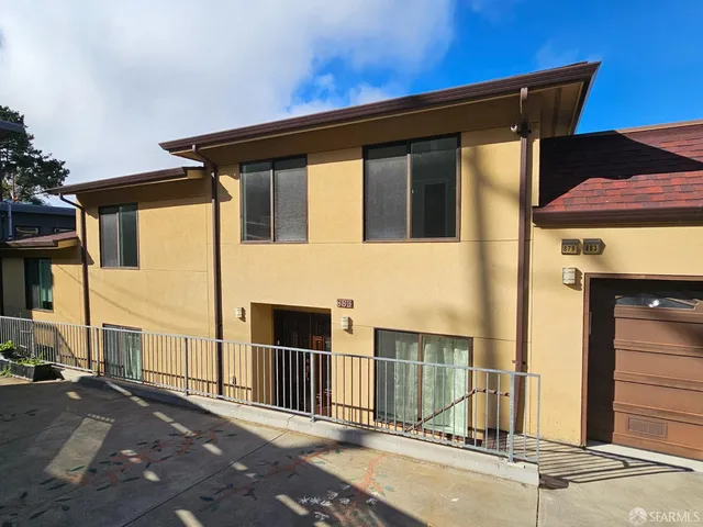 $2,688,000 | 879-883 Humboldt Road, Brisbane, CA 94005