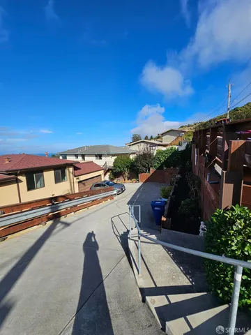 $2,688,000 | 879-883 Humboldt Road, Brisbane, CA 94005