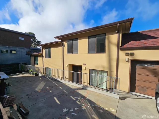 $2,688,000 | 879-883 Humboldt Road, Brisbane, CA 94005