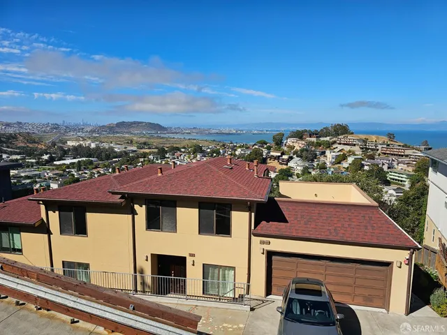 $2,688,000 | 879-883 Humboldt Road, Brisbane, CA 94005