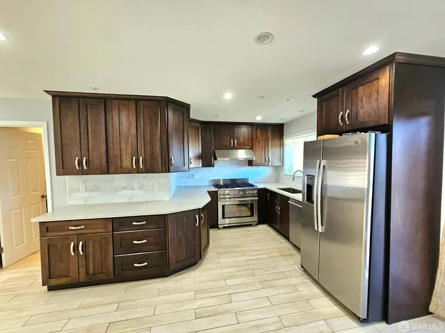 $2,688,000 | 879-883 Humboldt Road, Brisbane, CA 94005