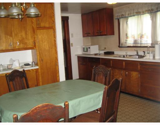 787 Meadowbrook Road Level Green, PA 15085 - Photo 2 of 6 Kitchen.