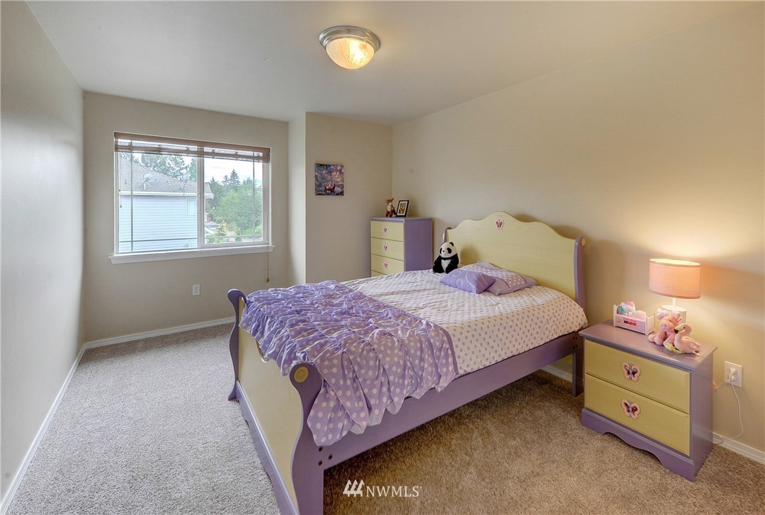 421 Kitsap Place Northeast Renton, WA 98059 - Photo 15 of 23