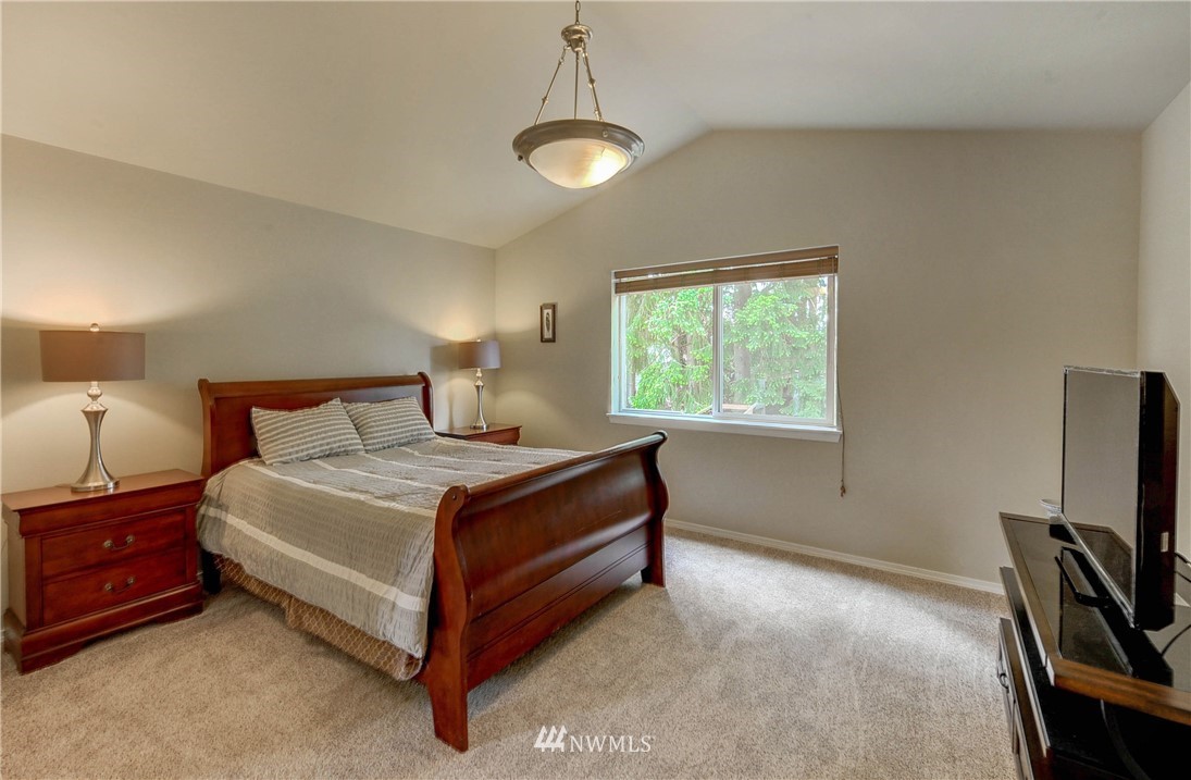 421 Kitsap Place Northeast Renton, WA 98059 - Photo 18 of 23