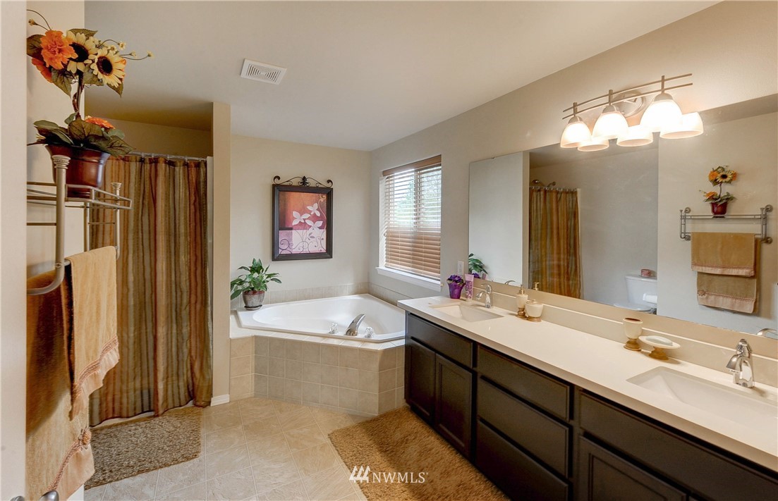 421 Kitsap Place Northeast Renton, WA 98059 - Photo 20 of 23