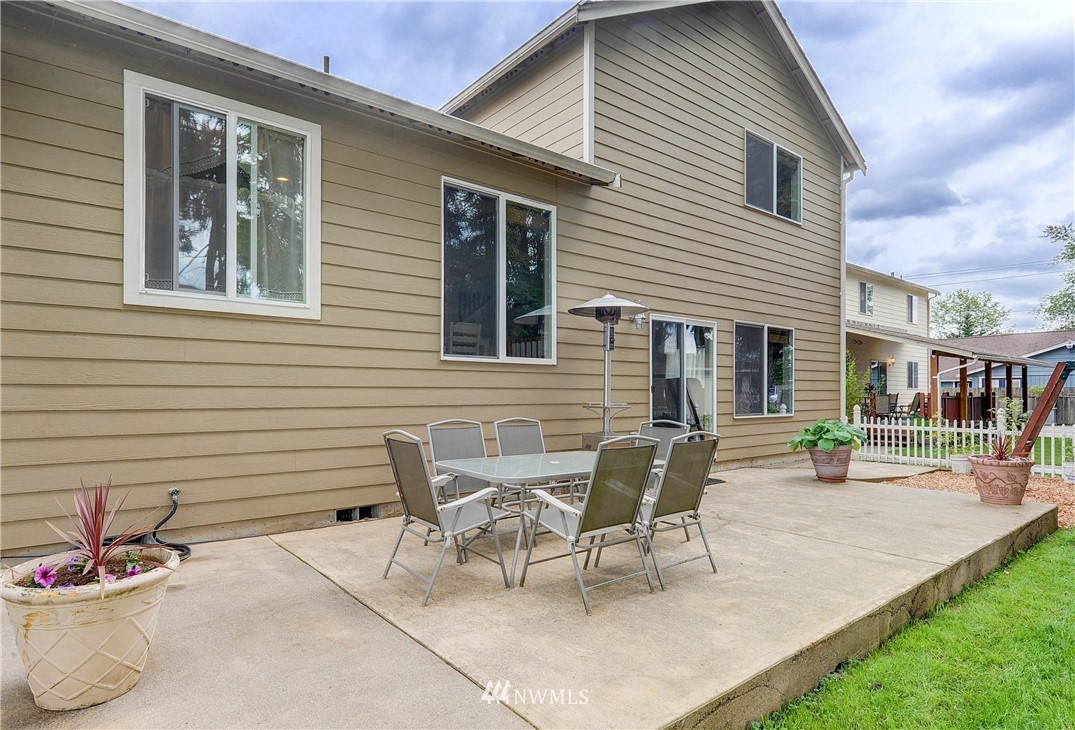 421 Kitsap Place Northeast Renton, WA 98059 - Photo 22 of 23
