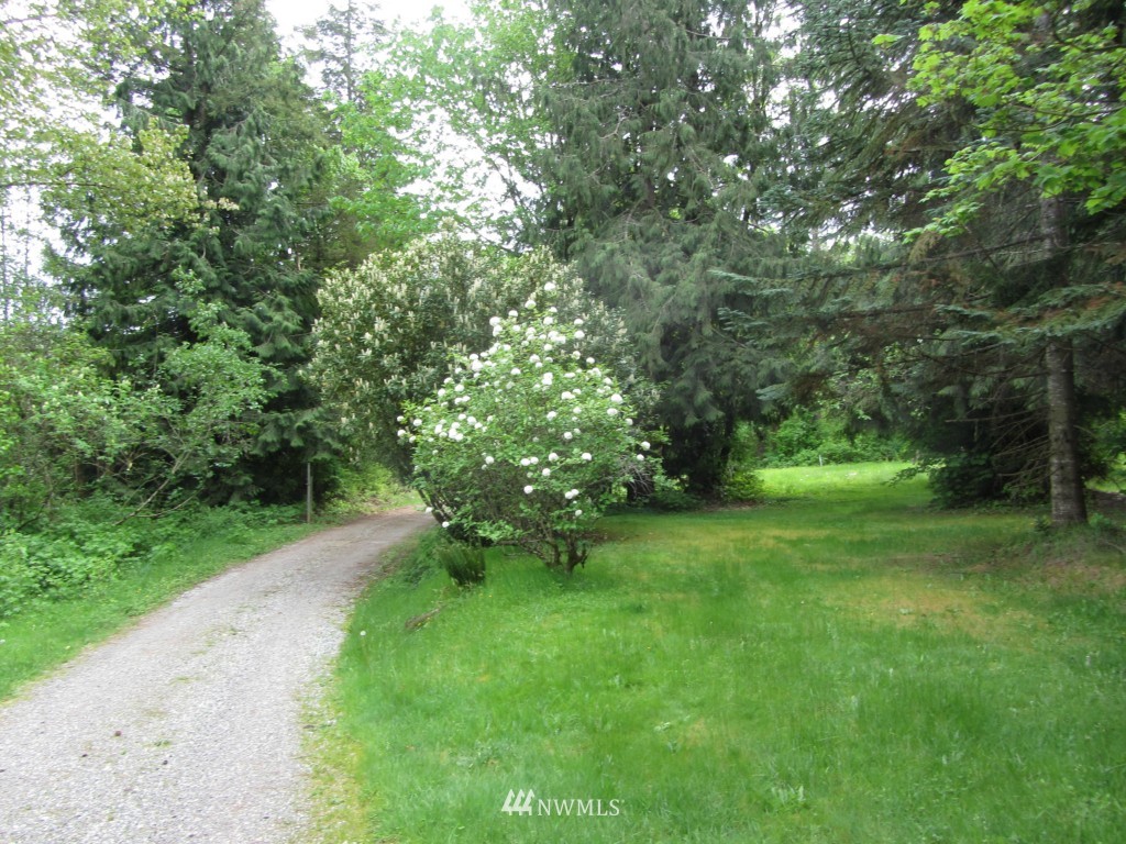 9054 Kendall Road Sumas, WA 98295 - Photo 2 of 15